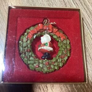 Hallmark Tree Trimmer Collection Santa Wreath Christmas Ornament‎ Vintage